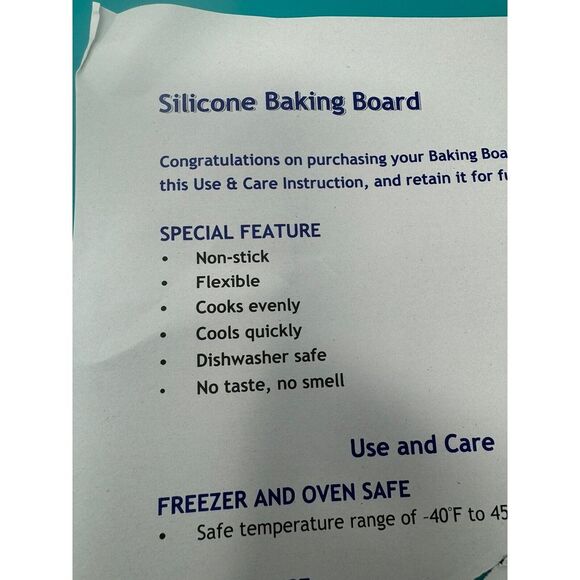 Brand New Set of 2 Aqua Blue Silicone Baking Boards Non-stick Flexible - Picture 4 of 8